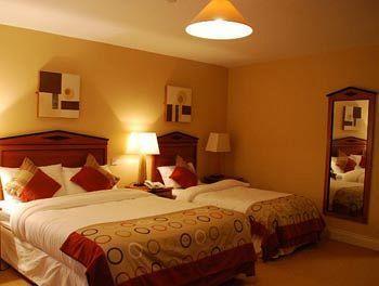 Davitts Guesthouse Кенмеър Екстериор снимка